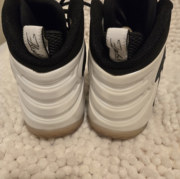 nike zoom rookie white black